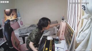 [신작] 여성의 성욕은 성관계 후에 가장 강해진다. 그녀는 성관계 후 잠든 남자친구 옆에서 자위로 오르가즘을 느꼈다. 다음 날에도 두 번 더 자위를 korean porn vip ipcam