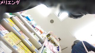 お姉さんのしゃがみ 立ち上がり voyeur jp