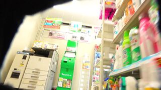 乃〇坂盗撮 可愛すぎて接写しすぎたｗアイドル級パンチラ２日分ゲット 高画質 voyeur jp