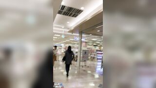 ２人のお姉さんの逆さパンチラ動画 静止画 おまけ付き ０６１ voyeur jp 05