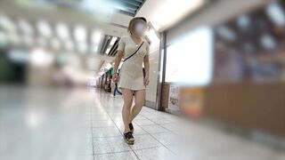 ワンピの中の秘密 想像を軽く超えてくるスライムおっぱい voyeur jp