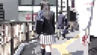 特典有 電車痴漢 2週連続問題映像 号泣しながら白目剥いて絶叫イキを繰り返す衝撃的すぎる絶対美少女 新記録の35連続絶頂 voyeur jp