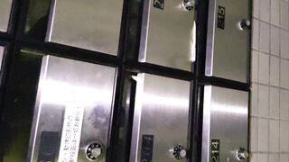 2日間連続パンチラ 左右の乳首同時見え 家具家電付き物件の内覧 希望は恵比寿まで30分オートロック付き voyeur jp