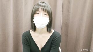 ワクチン接種 長袖から肩出し乳首がエロいセクシーなお姉さん 胸チラ voyeur jp