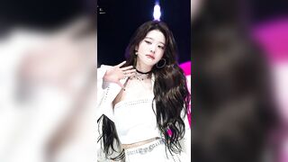 WONYOUNG SHOWS TITS 154409 1 KPOP ALLPOP