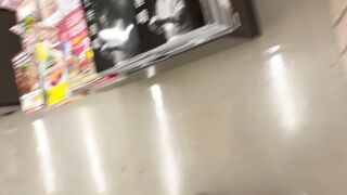 スマホで逆さ撮り 特別編 今日は本屋の制服店員さんのパンツ撮ってきた 仕事に集中して全く気づかないｗｗ 2カメ撮影 2名収録 voyeur jp