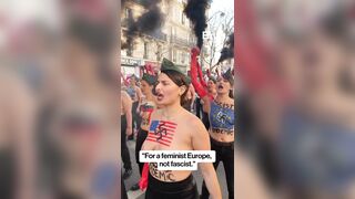 ❤️ 奇抜で目を引く光景 ❤️ ウクライナの有名な急進的フェミニスト・グループ「Femen（フェメン）」のメンバーが、国際女性デーにパリで全裸 china (1)
