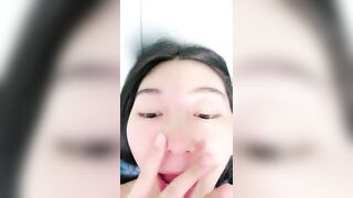 【魅惑のチョコレート】ロビーマネージャーが勤務時間中に生配信、トイレショー、小道具を使った自慰行為 6 【あるアパートからのオリジナルバー china 2 01-020726