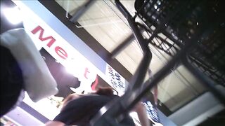 買い物中olのパンチラ 50 voyeur jp
