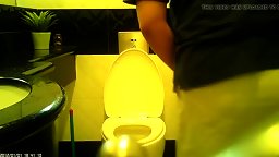 Singapore JC Students Toilet Pee