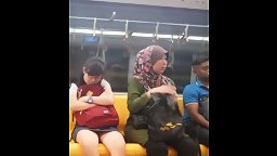 SG Mrt Upskirt