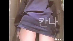 새색시의 목구멍이 남아 나질 않네 신랑의 성기를 너무 사랑하는 훈녀 (19)