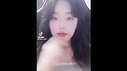 몸매 좋은애 남친과 영상통화 (19)